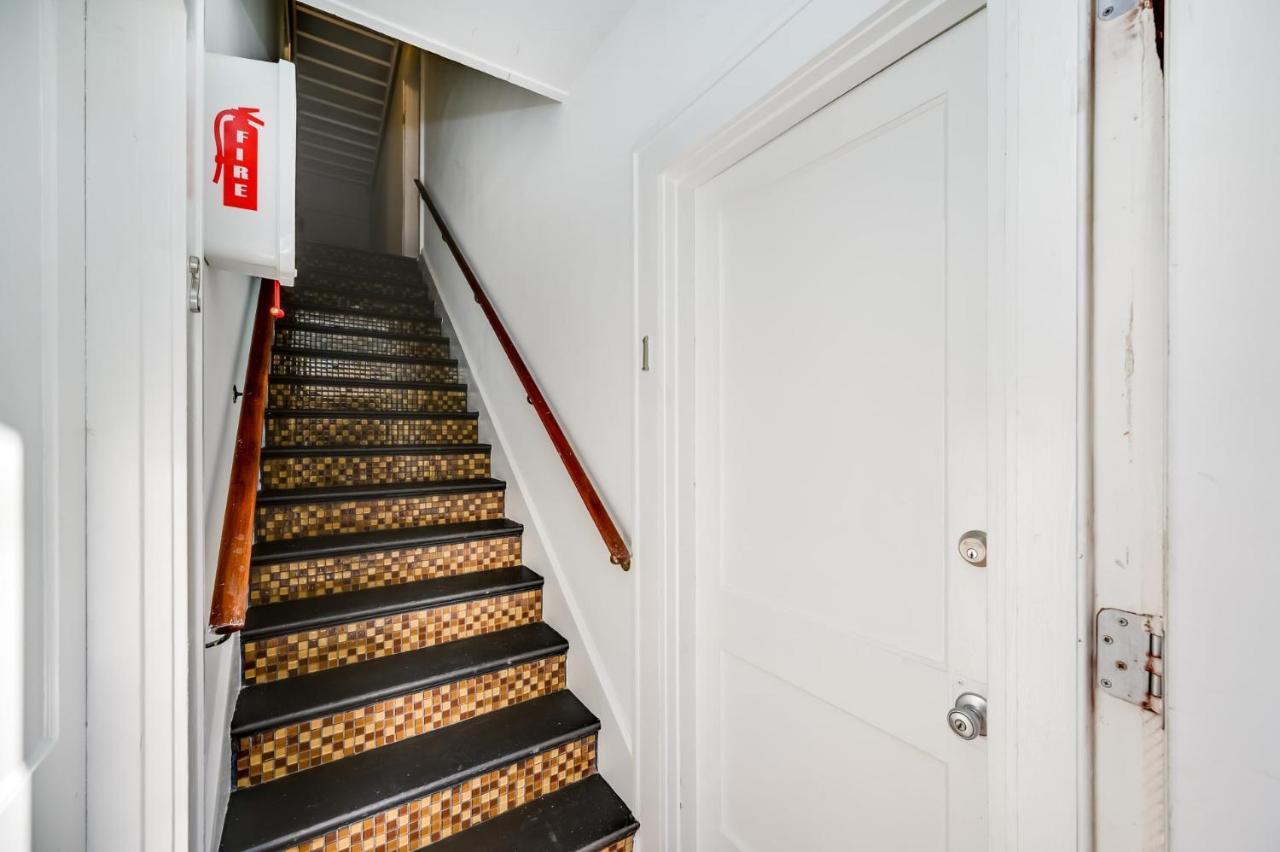 Boutique Style, Heart Of City, Walk2Finedining St. Petersburg Esterno foto